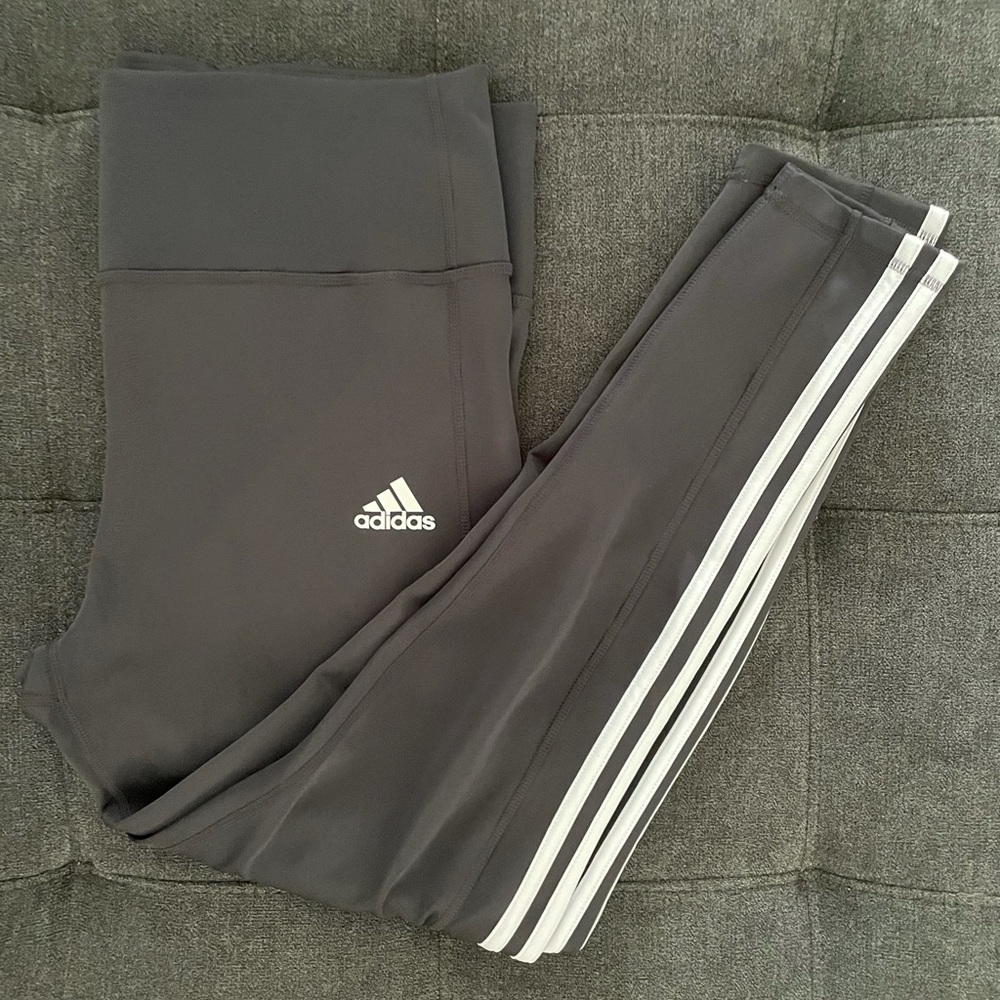 Work out leggings.